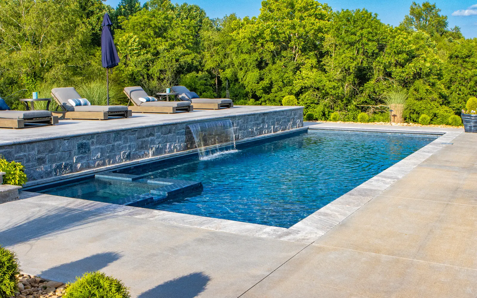 Professional fiberglass pool builders in Salt Lake City